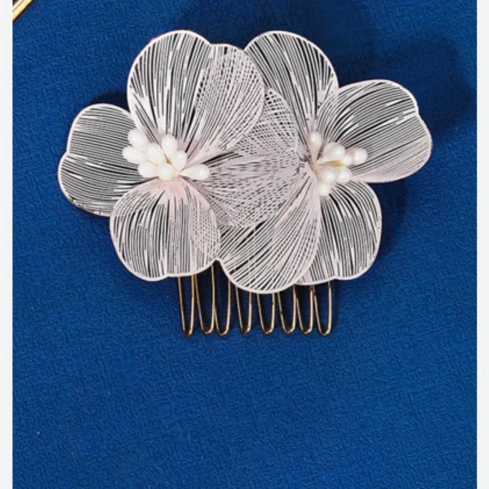 Silver Floral Beach Hair Comb Accessory New
